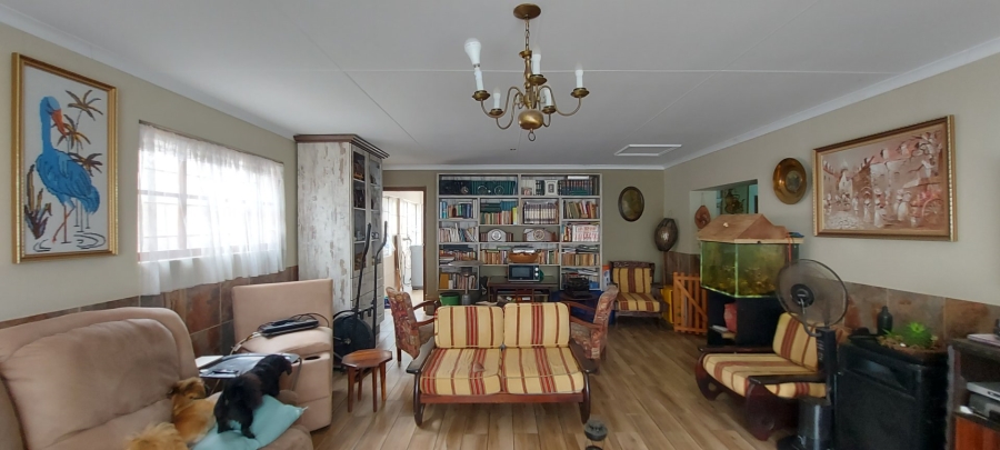 4 Bedroom Property for Sale in Albertinia Western Cape